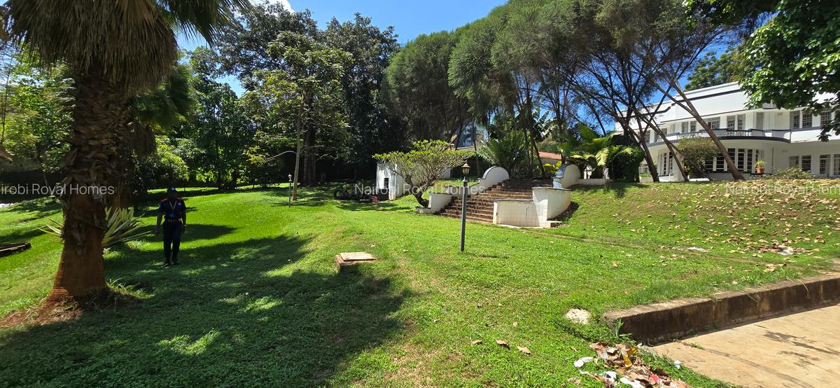 Commercial Property with Backup Generator at Westgate Area - 3