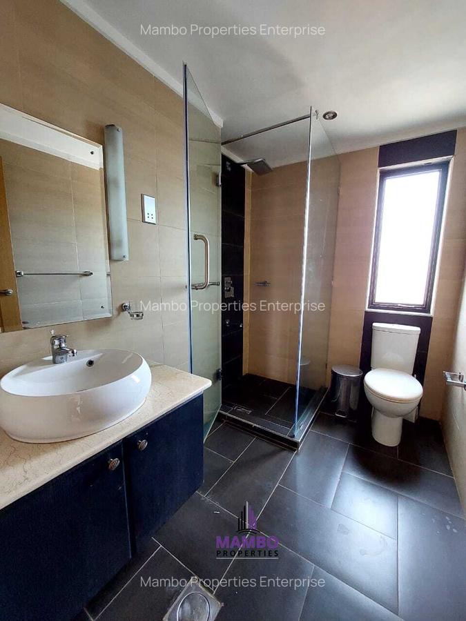 Serviced 2 Bed Apartment with En Suite at Brookside Drive - 6