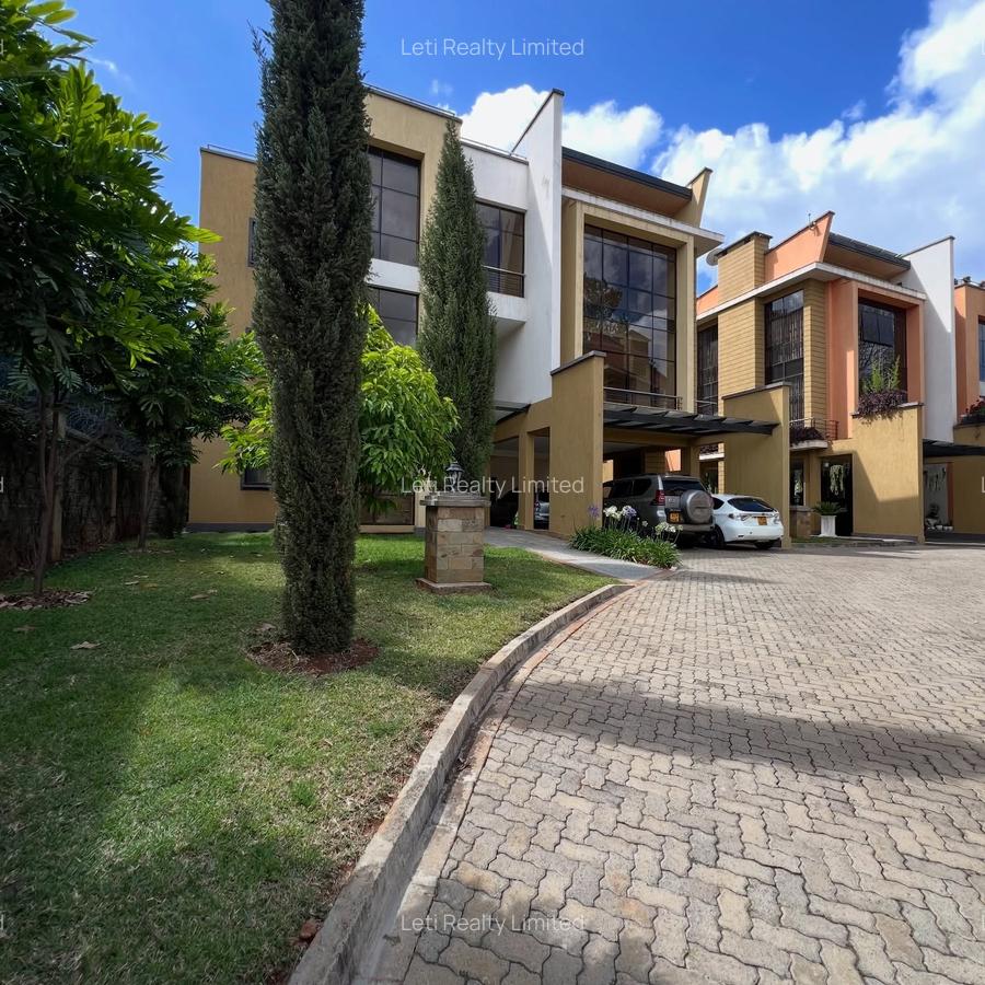 5 Bed Townhouse with En Suite in Lavington - 1