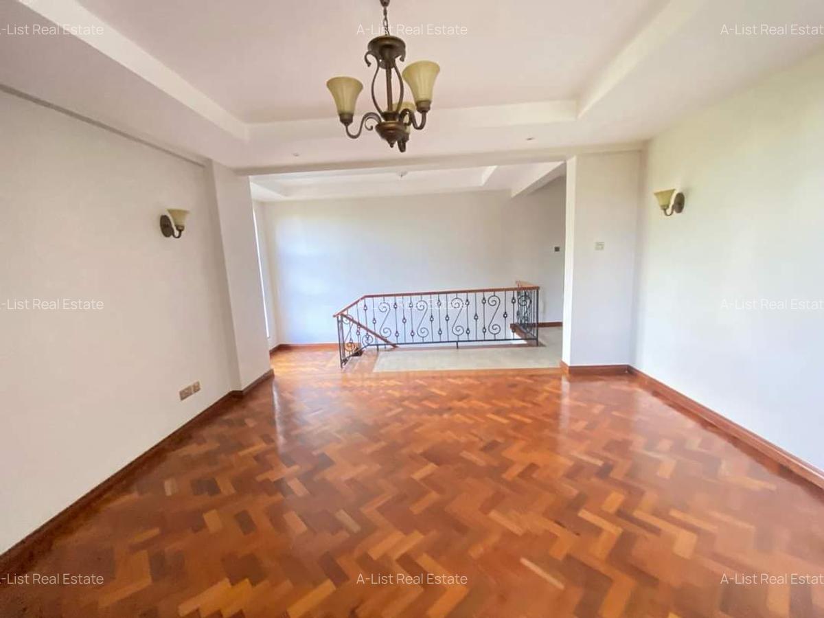 4 Bed Apartment with En Suite at Riverside Lane - 3