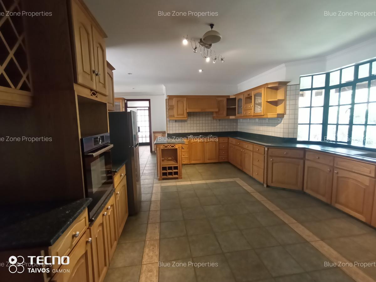 3 Bed House with En Suite at Windsor - 9