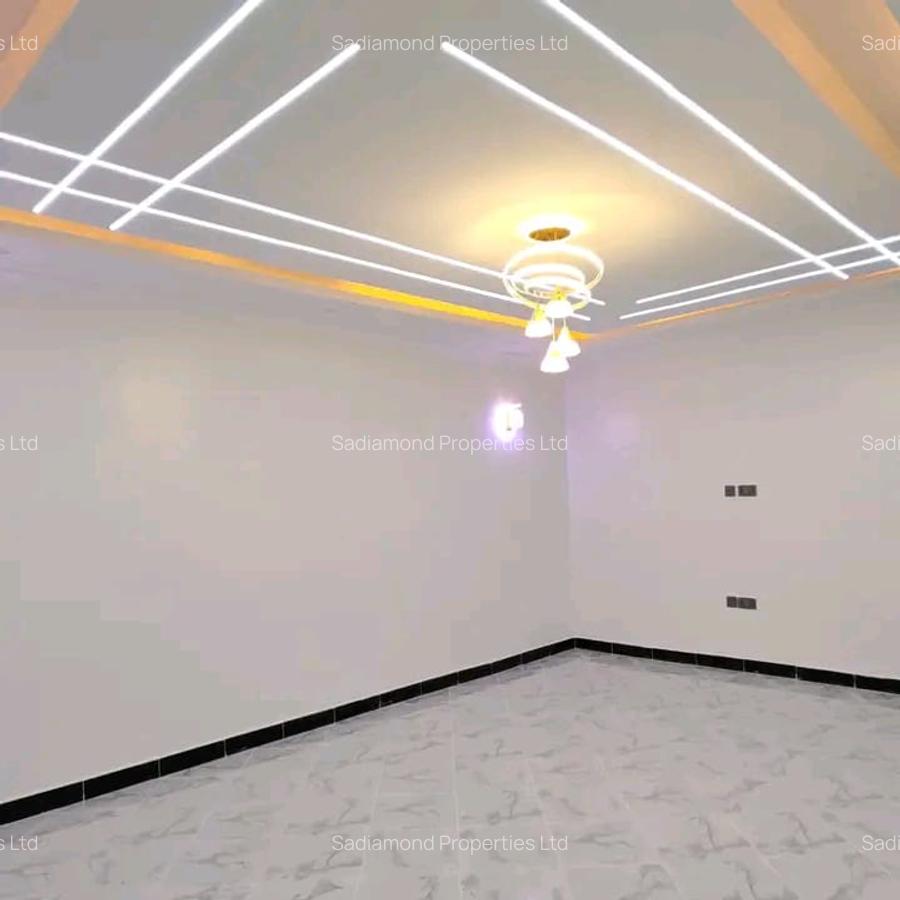 3 Bed Townhouse with En Suite at Matangi - 4