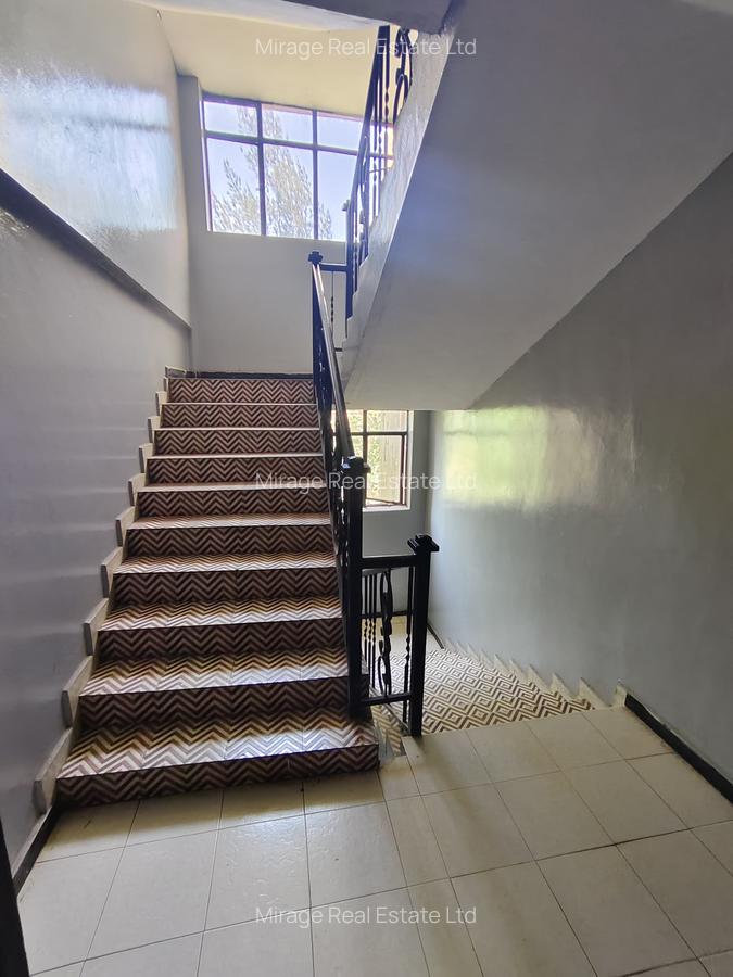 2 Bed Apartment with Parking in Kilimani - 12