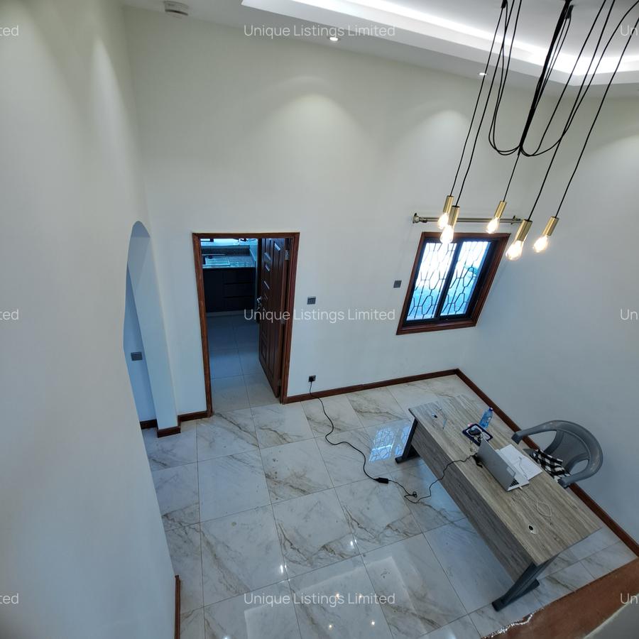 4 Bed Townhouse with Staff Quarters in Rhapta Road - 4