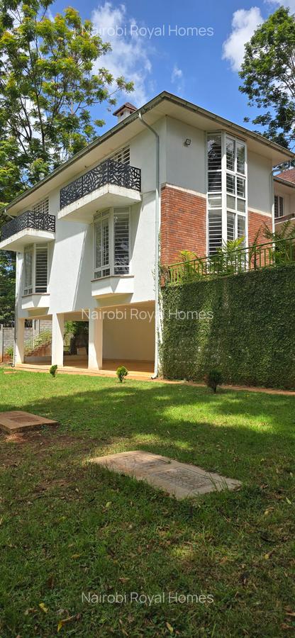 5 Bed House with En Suite at Rosslyn Lone Tree - 2