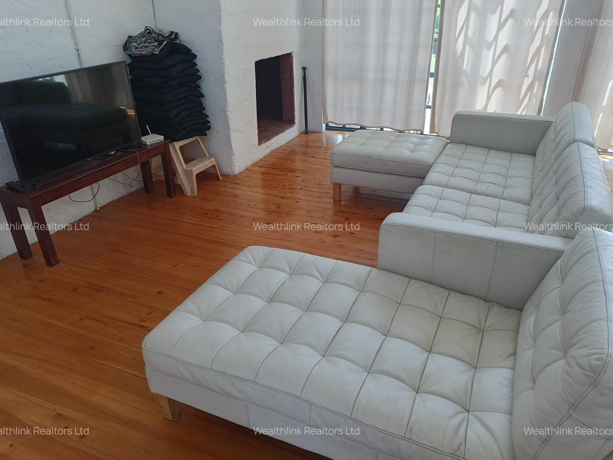 3 Bed House with Garden at Garden Estate - 1