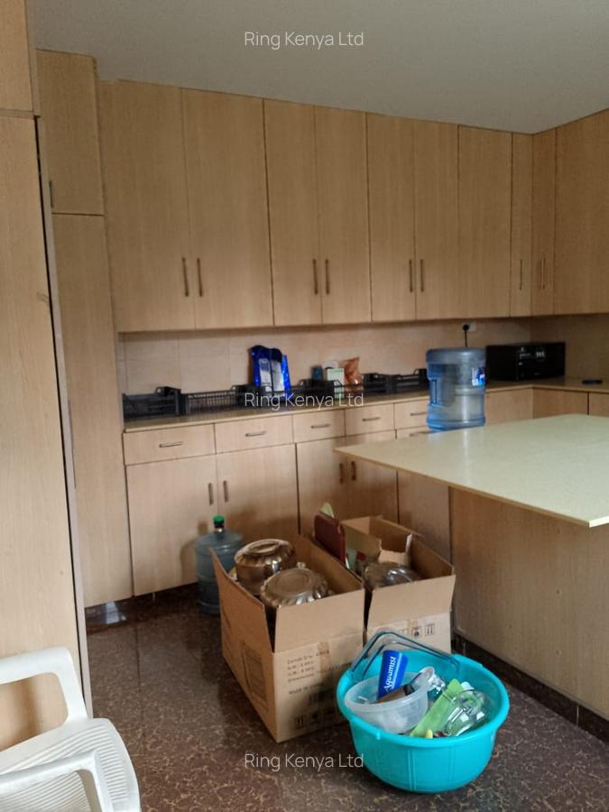 6 Bed Townhouse with En Suite in Runda - 6