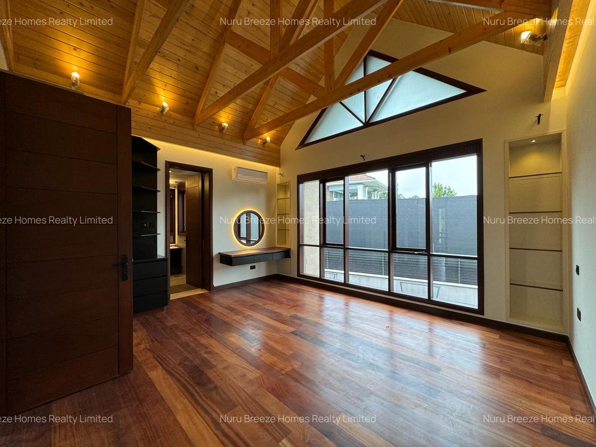 4 Bed House with En Suite in Runda - 5