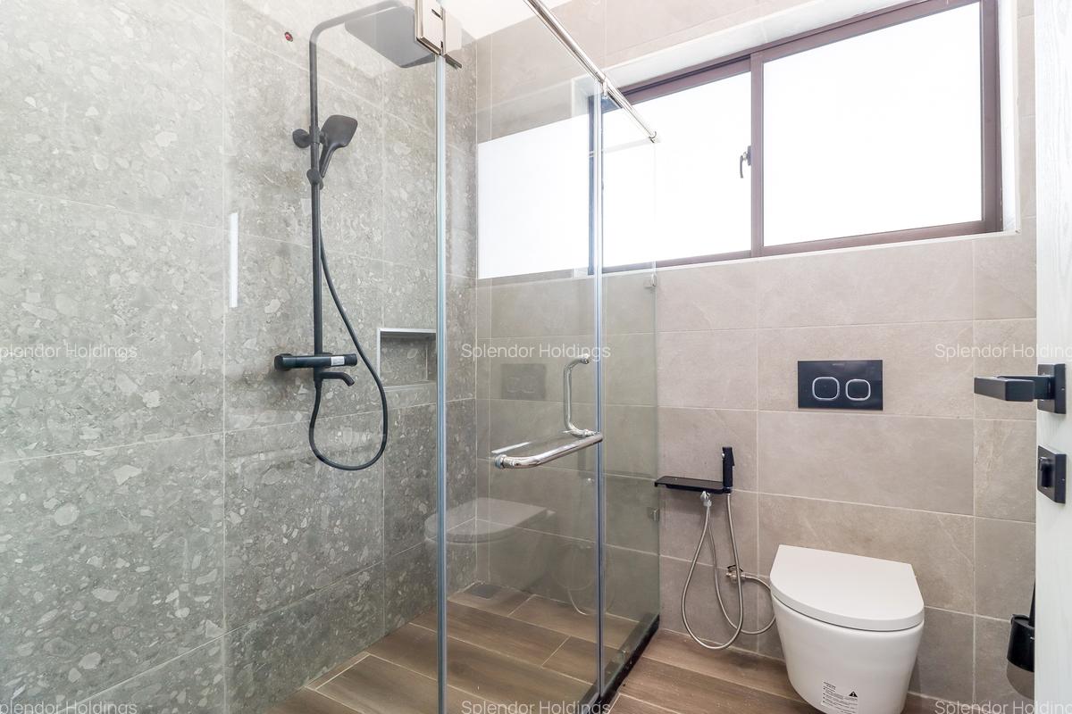 4 Bed Townhouse with En Suite in South C - 10