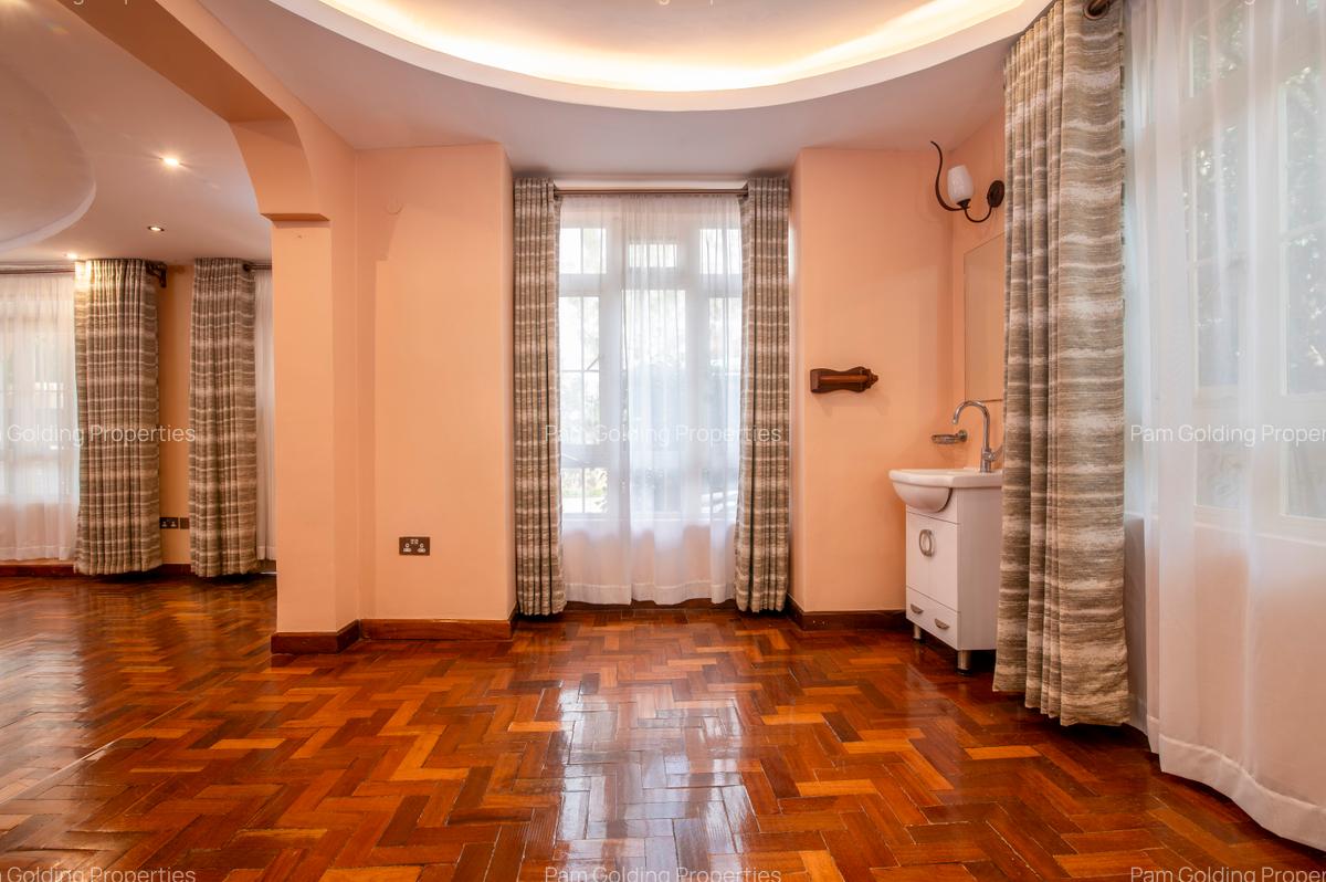 4 Bed House at Chuna Estate - 4