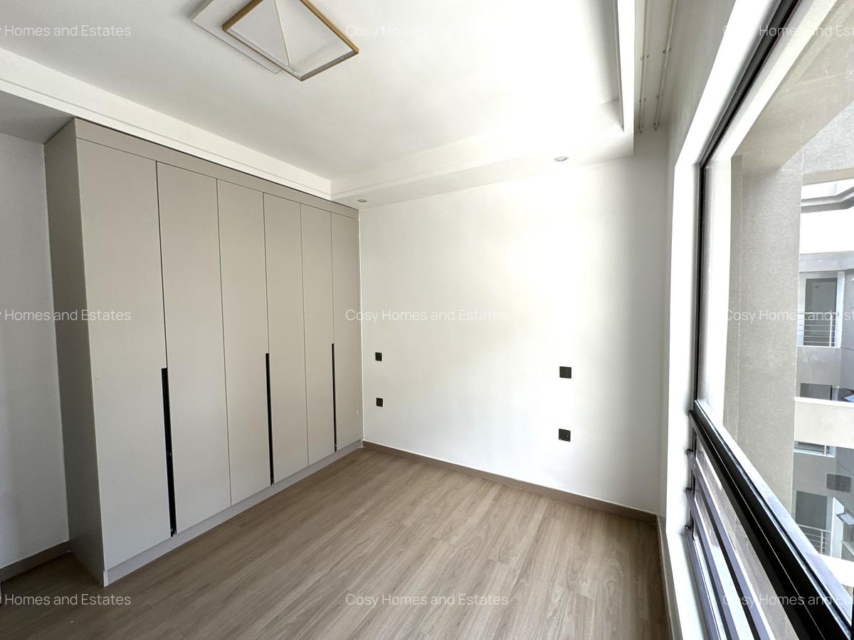 3 Bed Apartment at Riverside - 10