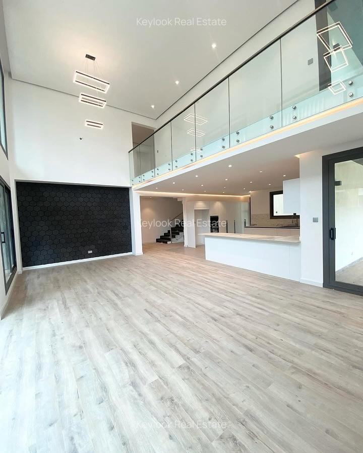 5 Bed Townhouse with En Suite at Lavington - 9