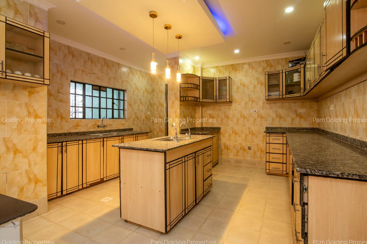 5 Bed House at Police Sacco - 6