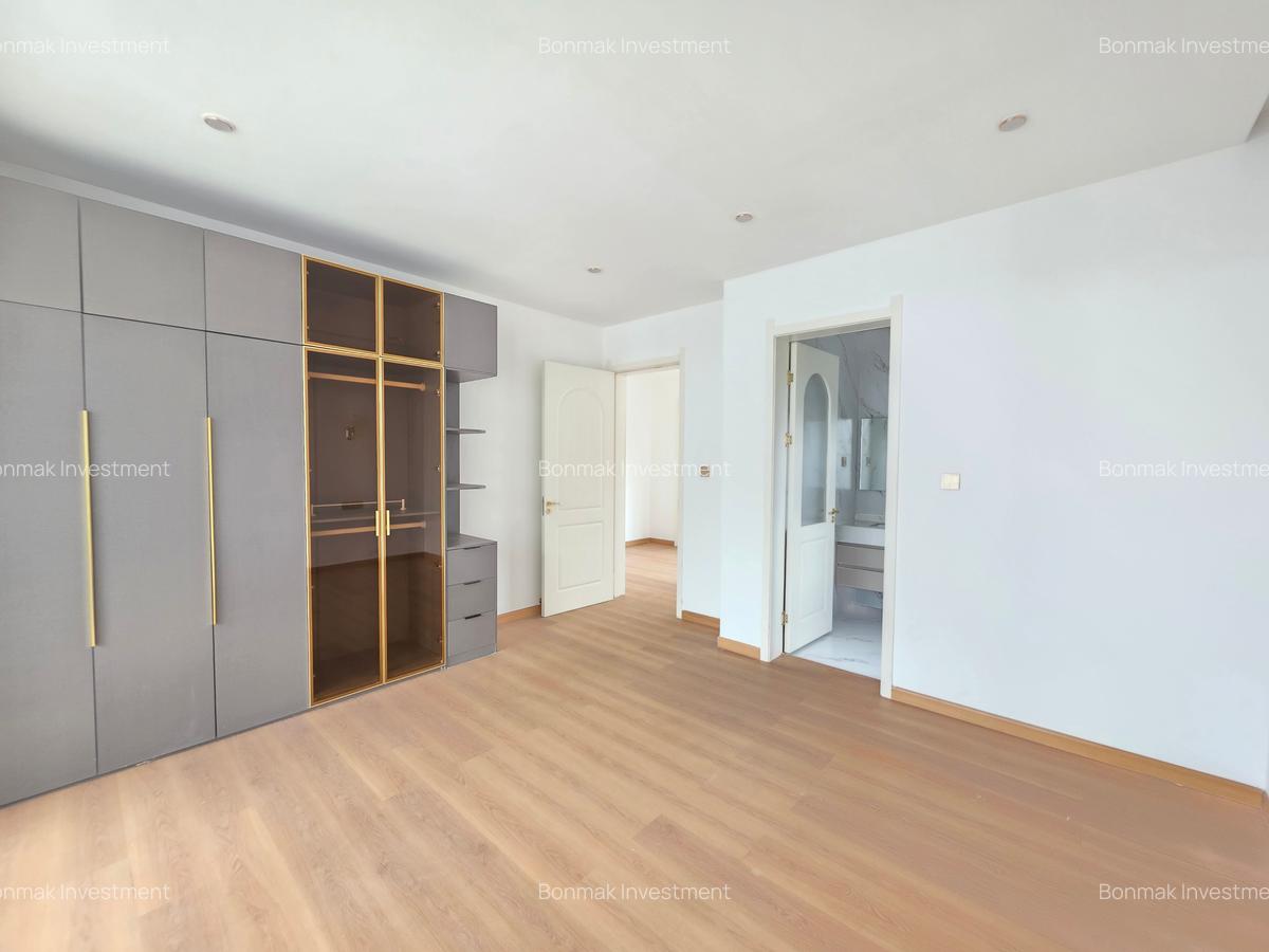 5 Bed Townhouse with En Suite at Issac Gathanju - 15