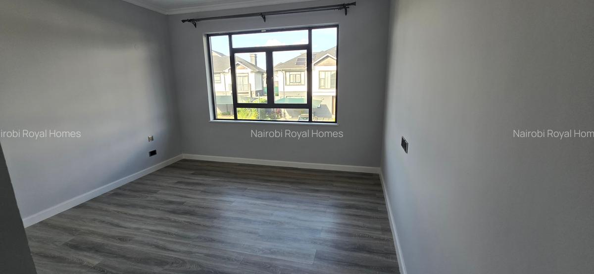 4 Bed House with En Suite at Fivestar Paradise - 7