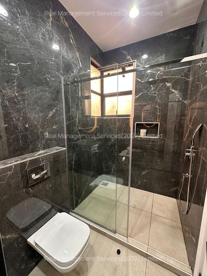 4 Bed Townhouse with En Suite at Muthangari Drive - 17