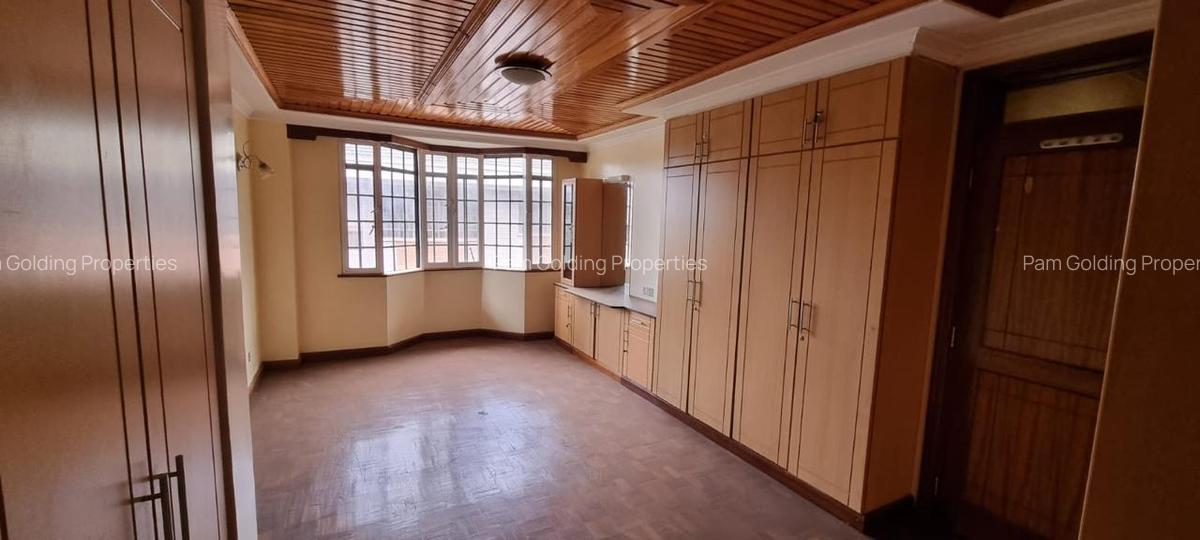 4 Bed Apartment with Lift in Westlands Area - 3