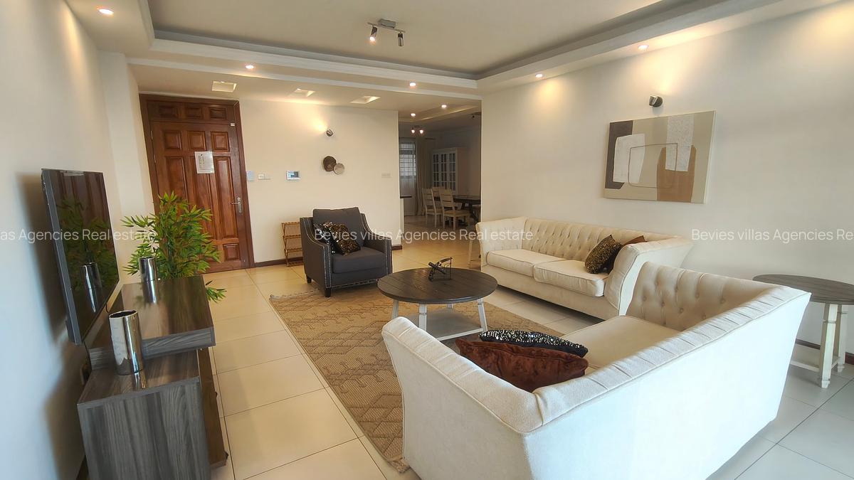 3 Bed Apartment with En Suite at General - 10
