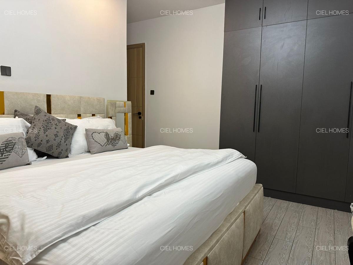 Serviced 2 Bed Apartment with Swimming Pool in Kilimani - 13