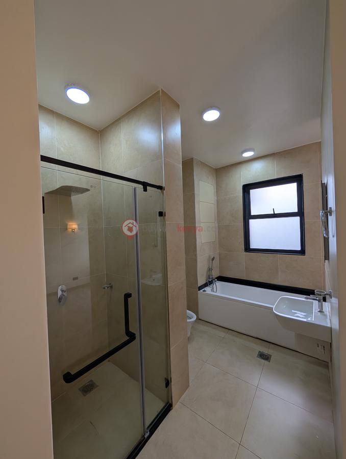 2 Bed Apartment with En Suite at Muthangari Drive - 10