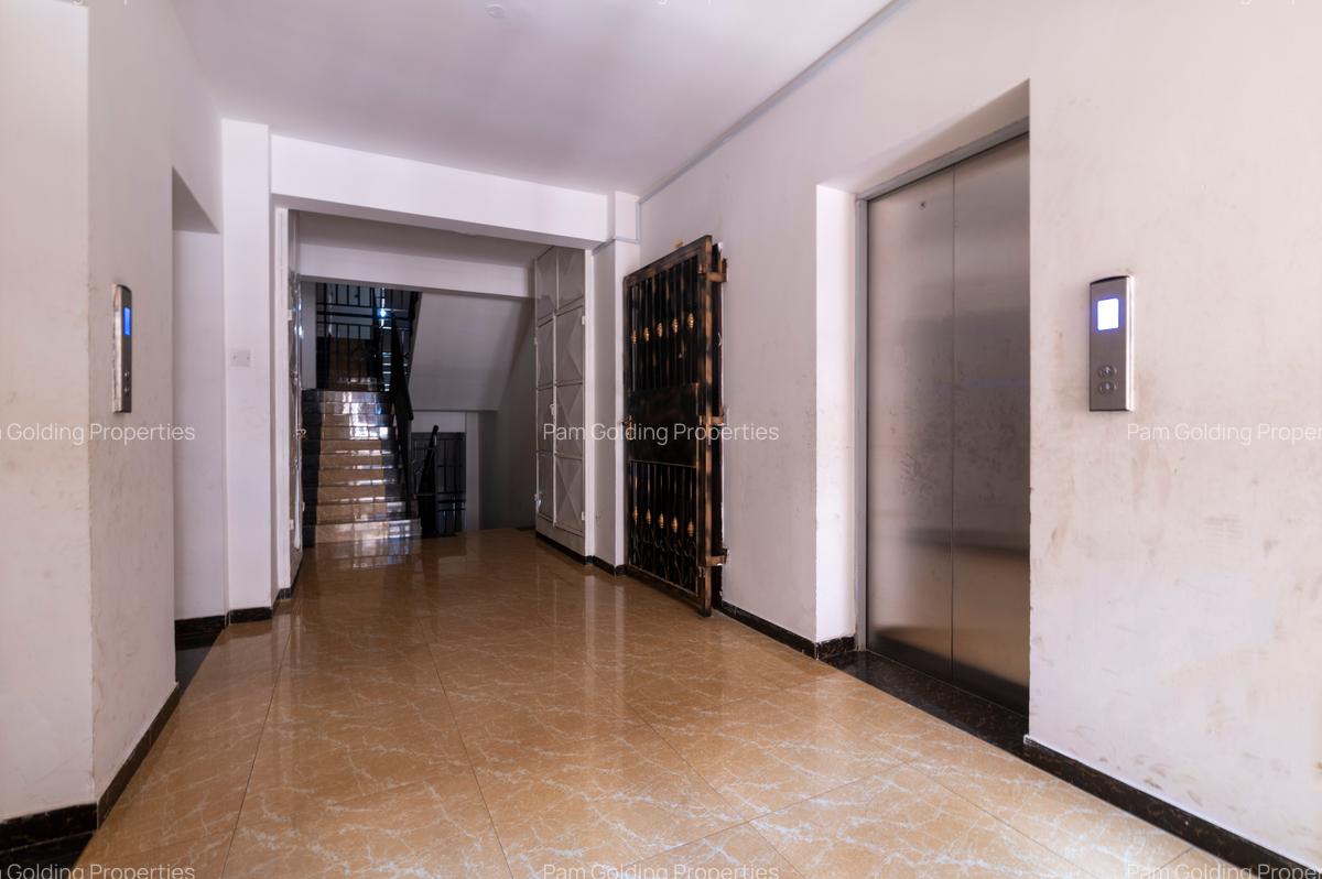 2 Bed Apartment with En Suite at Denis Prit - 16