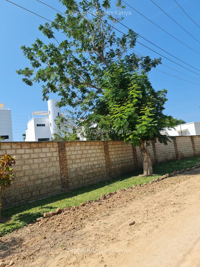 Residential Land at Beach Road - 4