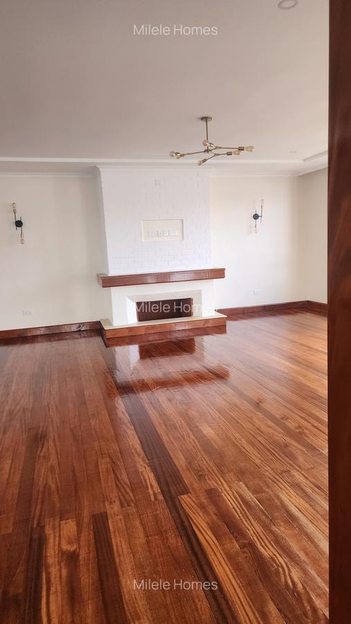 6 Bed Villa with En Suite at Loresho - 19