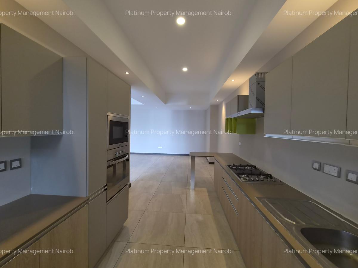 3 Bed Apartment with En Suite at Spring Valley - 6