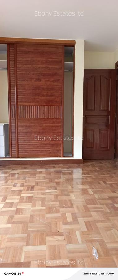 5 Bed Villa with En Suite in Lavington - 7