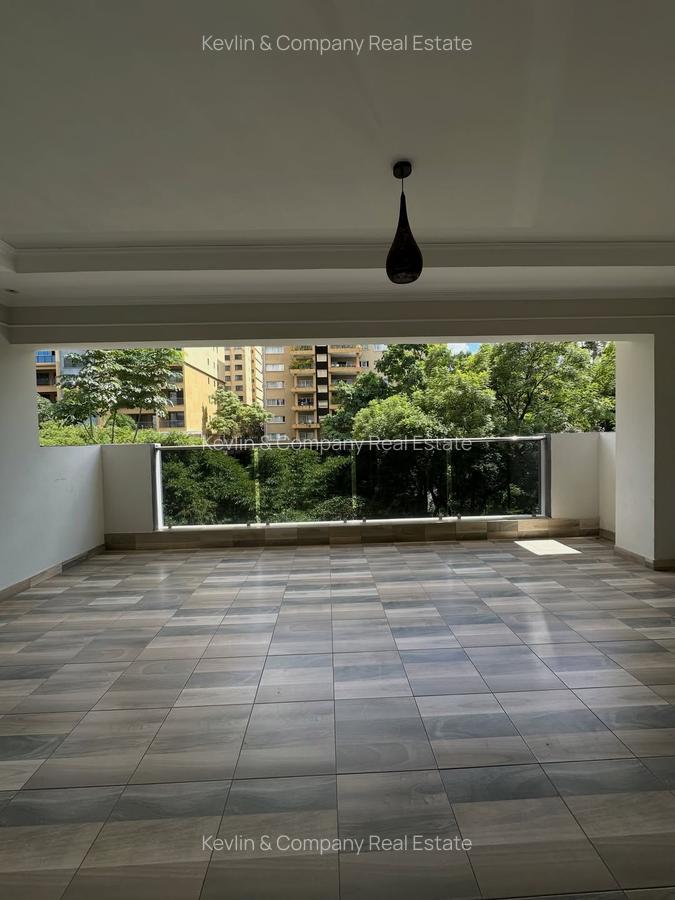 3 Bed Apartment with En Suite in Riverside - 1