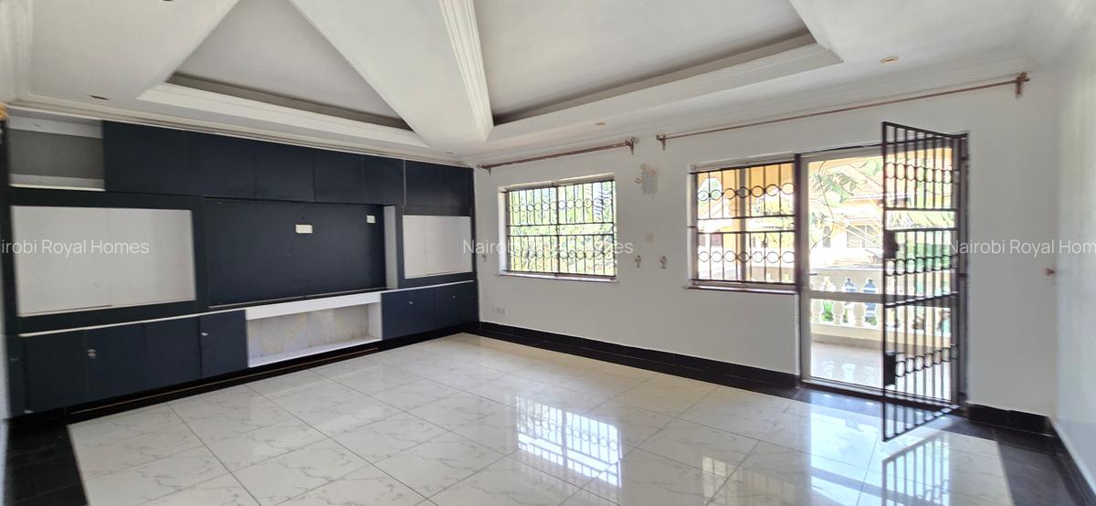 4 Bed Townhouse with En Suite at Convent Drive - 16
