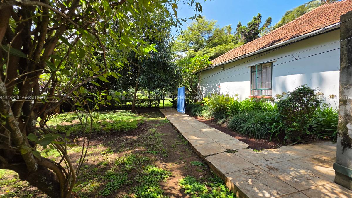 Residential Land at Lavington Green. - 10