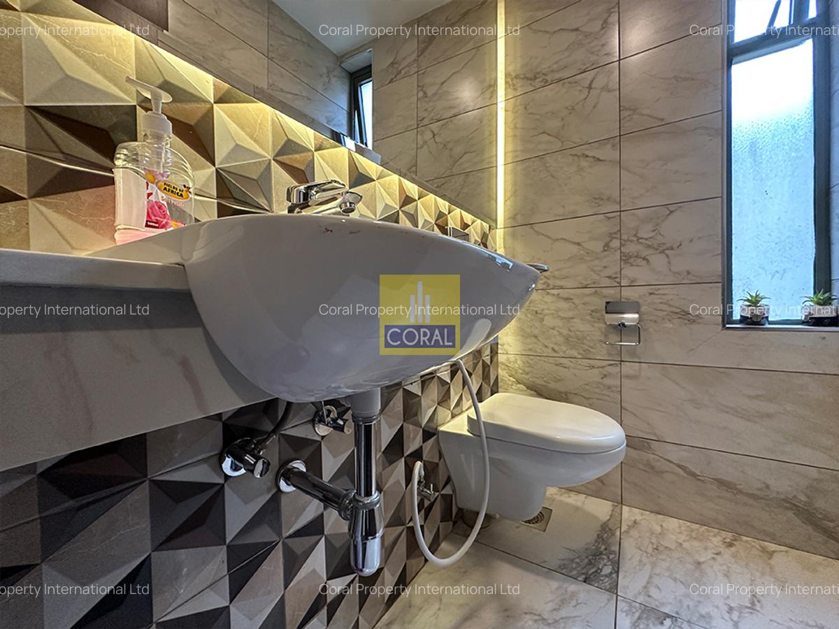 3 Bed Apartment in Brookside - 11