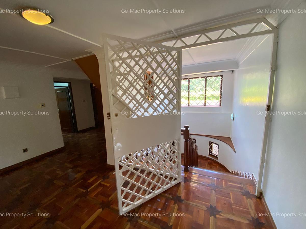 4 Bed House with En Suite in Runda - 7