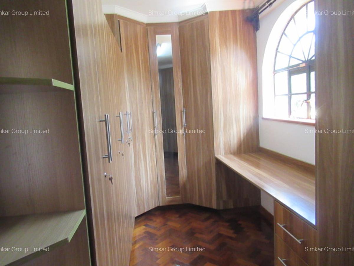 4 Bed Townhouse with En Suite at Kitisuru West - 15