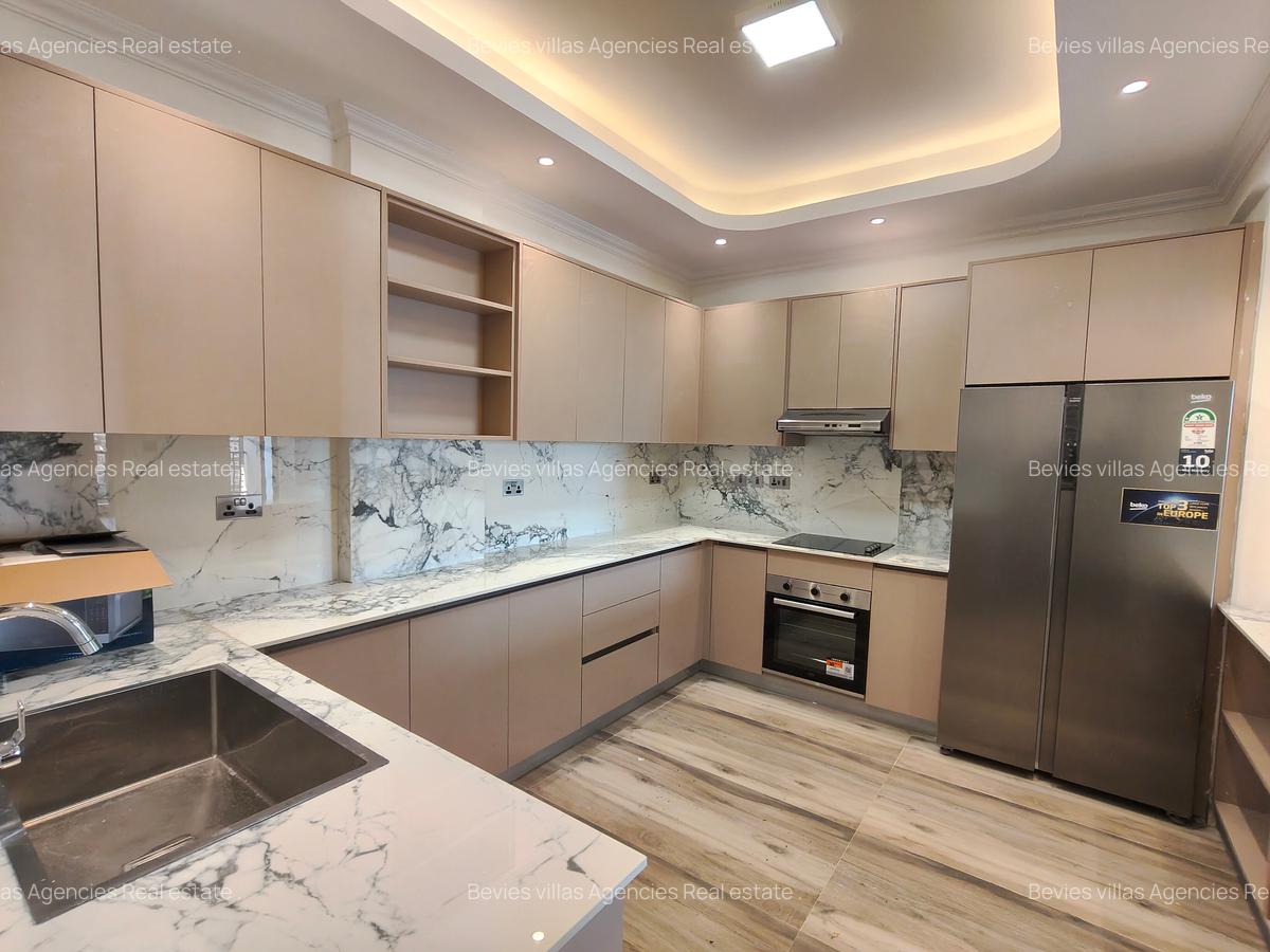 2 Bed Apartment with En Suite at Brookside - 8