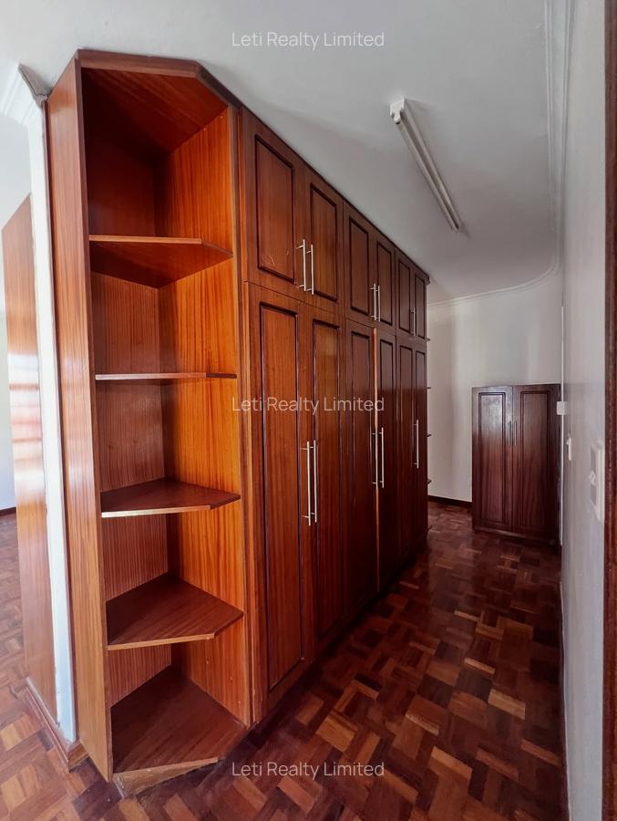 5 Bed Townhouse with En Suite in Kileleshwa - 6