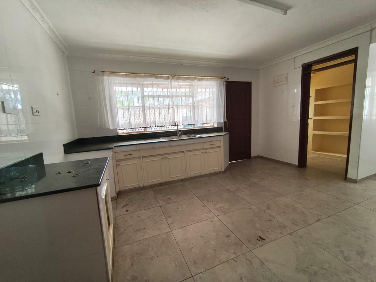 4 Bed House with Backup Generator in Gigiri - 11