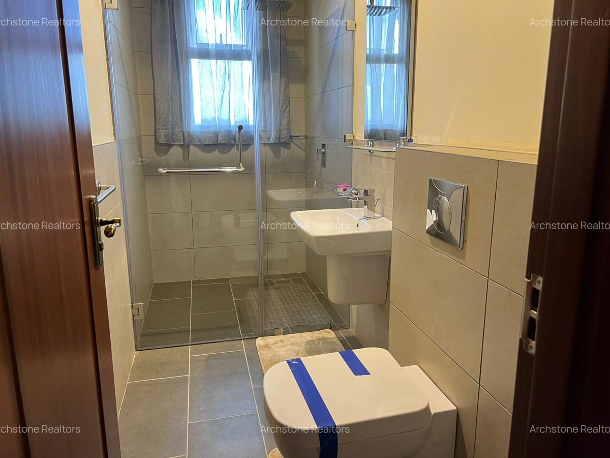 4 Bed Townhouse with En Suite in Runda - 8