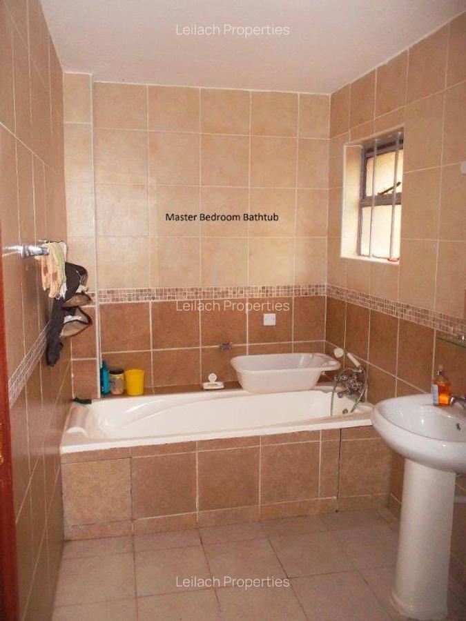 3 Bed Apartment with En Suite in Kilimani - 15