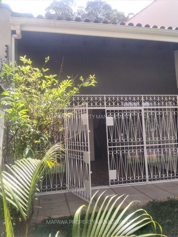 4 Bed Townhouse with En Suite in Westlands Area - 19