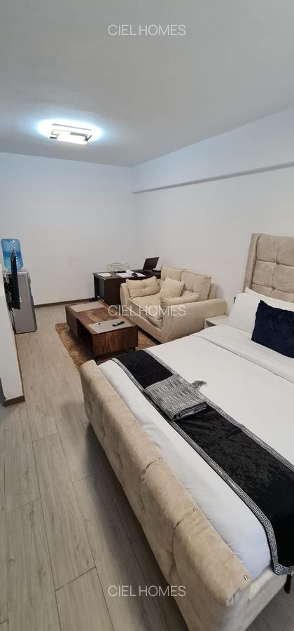 Furnished Studio Apartment with En Suite at Wood Avenue - 3