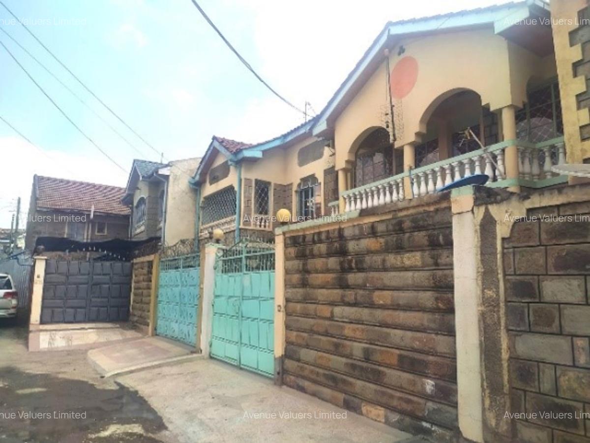 4 Bed Townhouse with En Suite at Donholm Road - 8