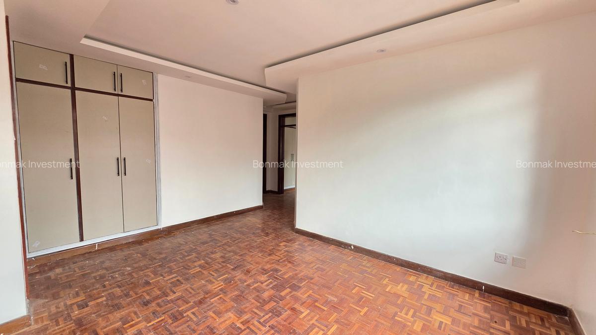 4 Bed Townhouse with En Suite at Lavington Green. - 8