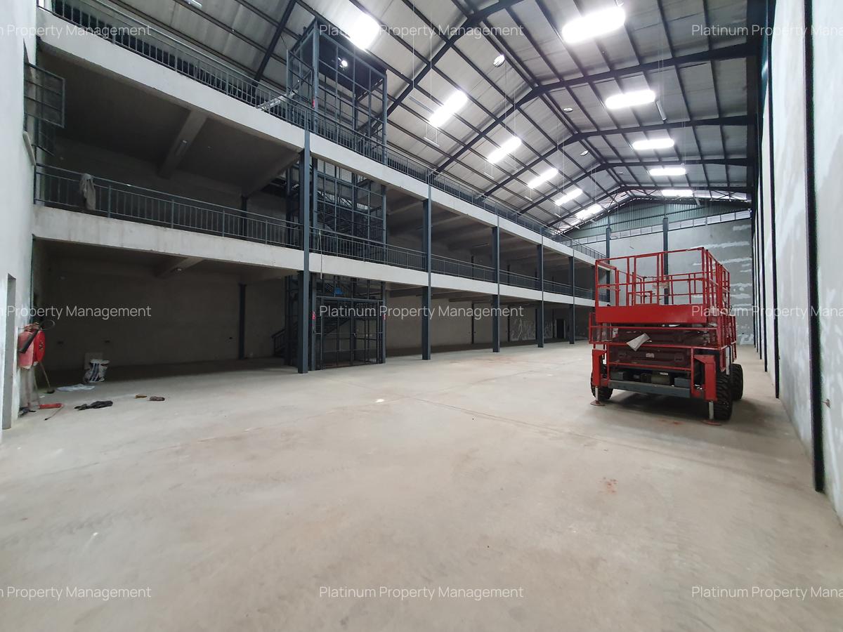 15,945 ft² Warehouse with Backup Generator at Airport North Road - 6