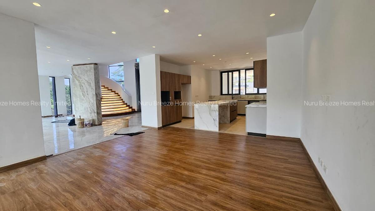 5 Bed House with En Suite in Nyari - 2