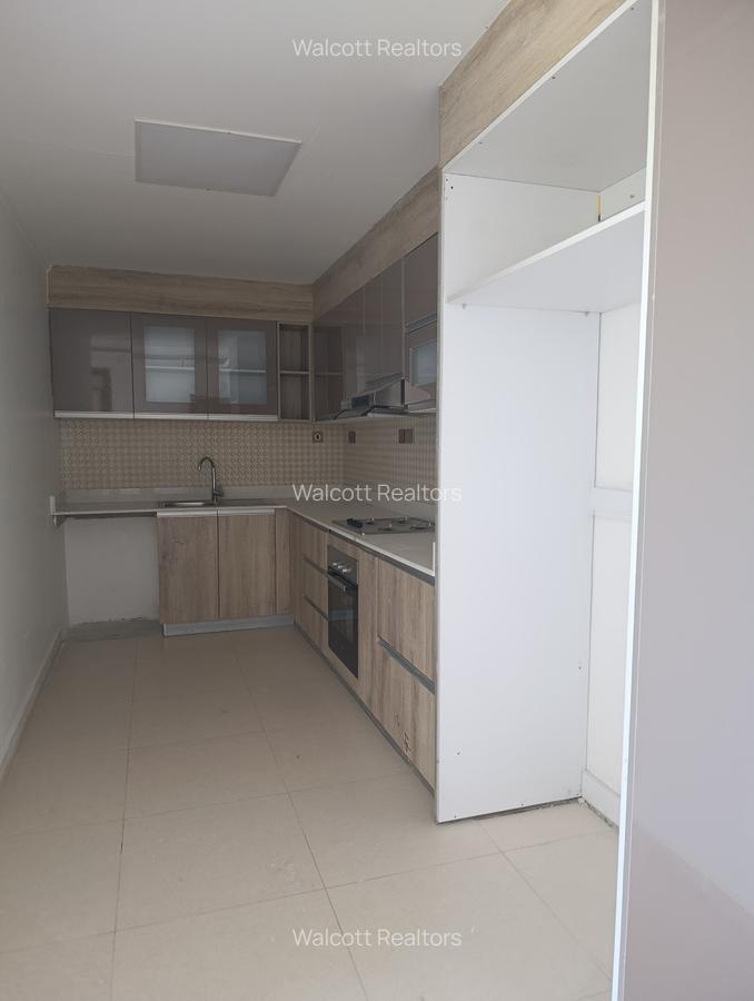 Studio Apartment with En Suite in Westlands Area - 8
