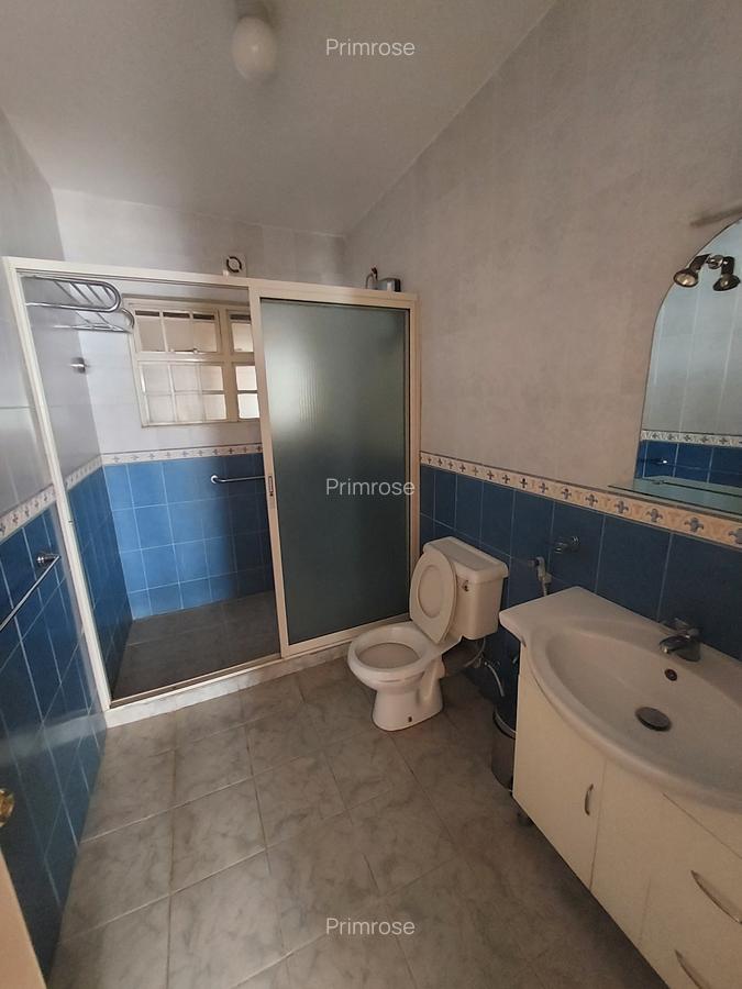 1 Bed Apartment with En Suite in Riverside - 10