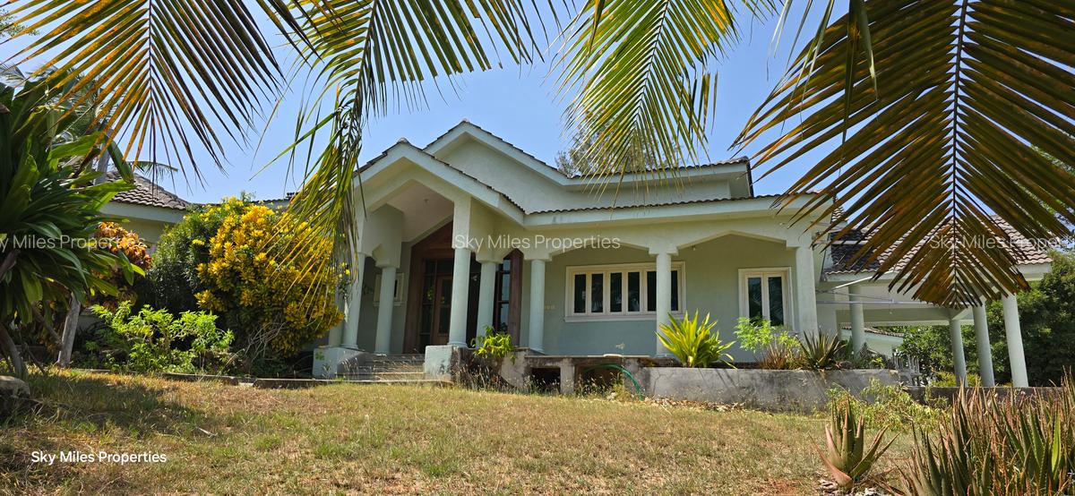 5 Bed Villa with En Suite at Vipingo - 9