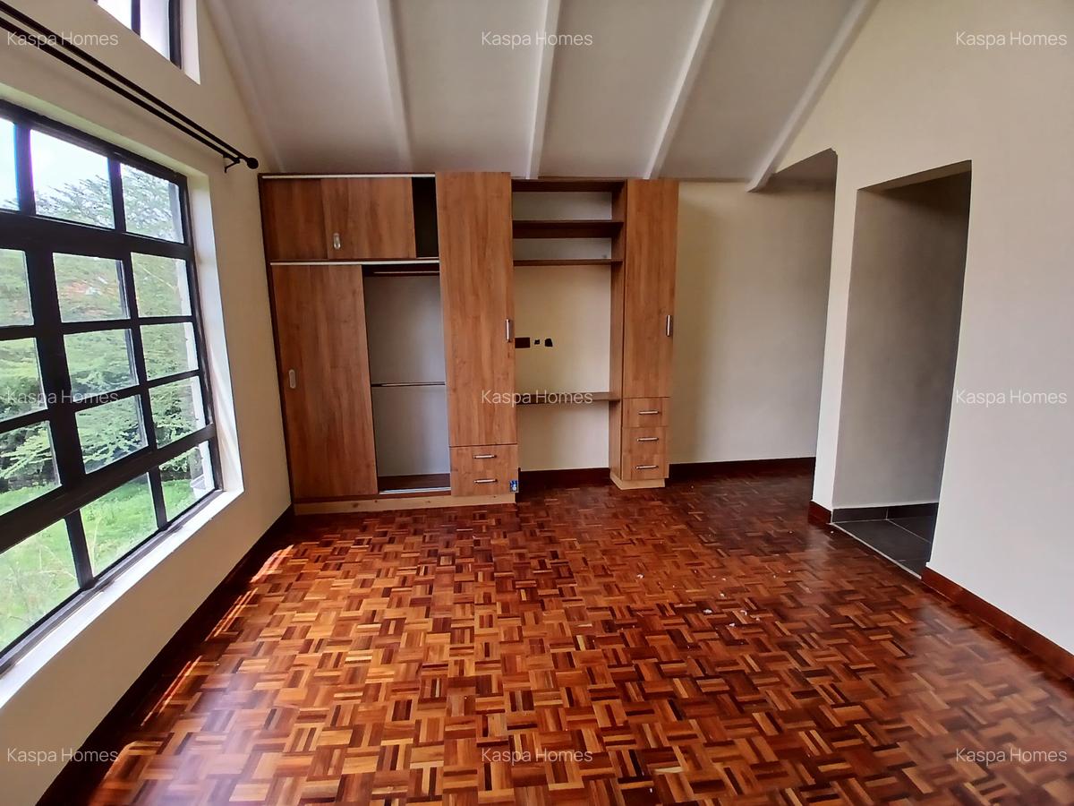 6 Bed House with En Suite in Karen - 2